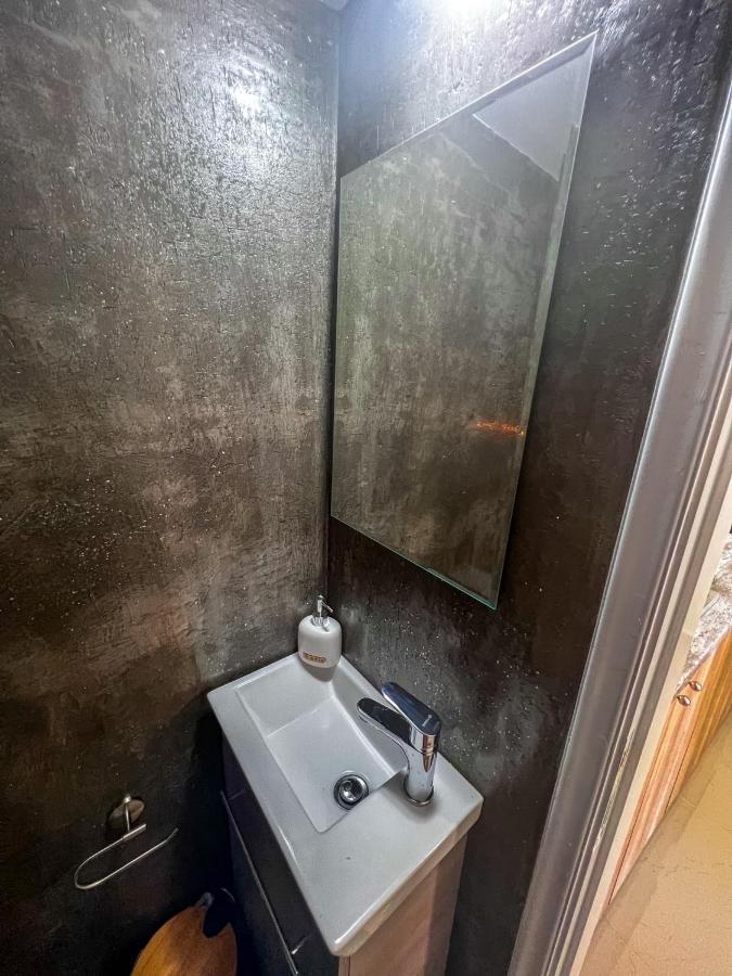 أرتيميدا Theo Apartments 1 المظهر الخارجي الصورة